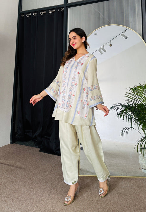 Pista Noor Kurta Set